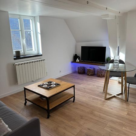 La Suite - Cathedrale Chartres Bagian luar foto