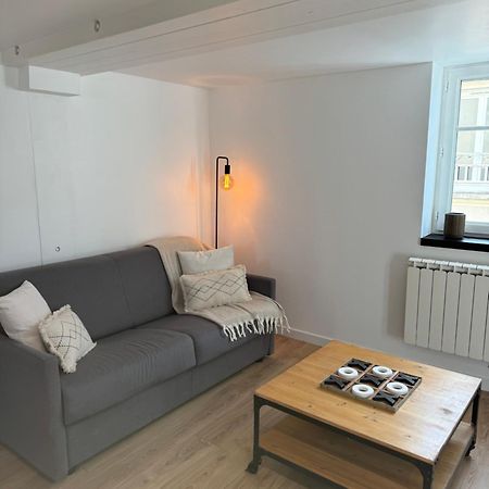 La Suite - Parvis Cathedrale Chartres Bagian luar foto